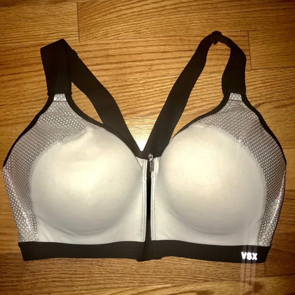 VS sport front closure sports bra